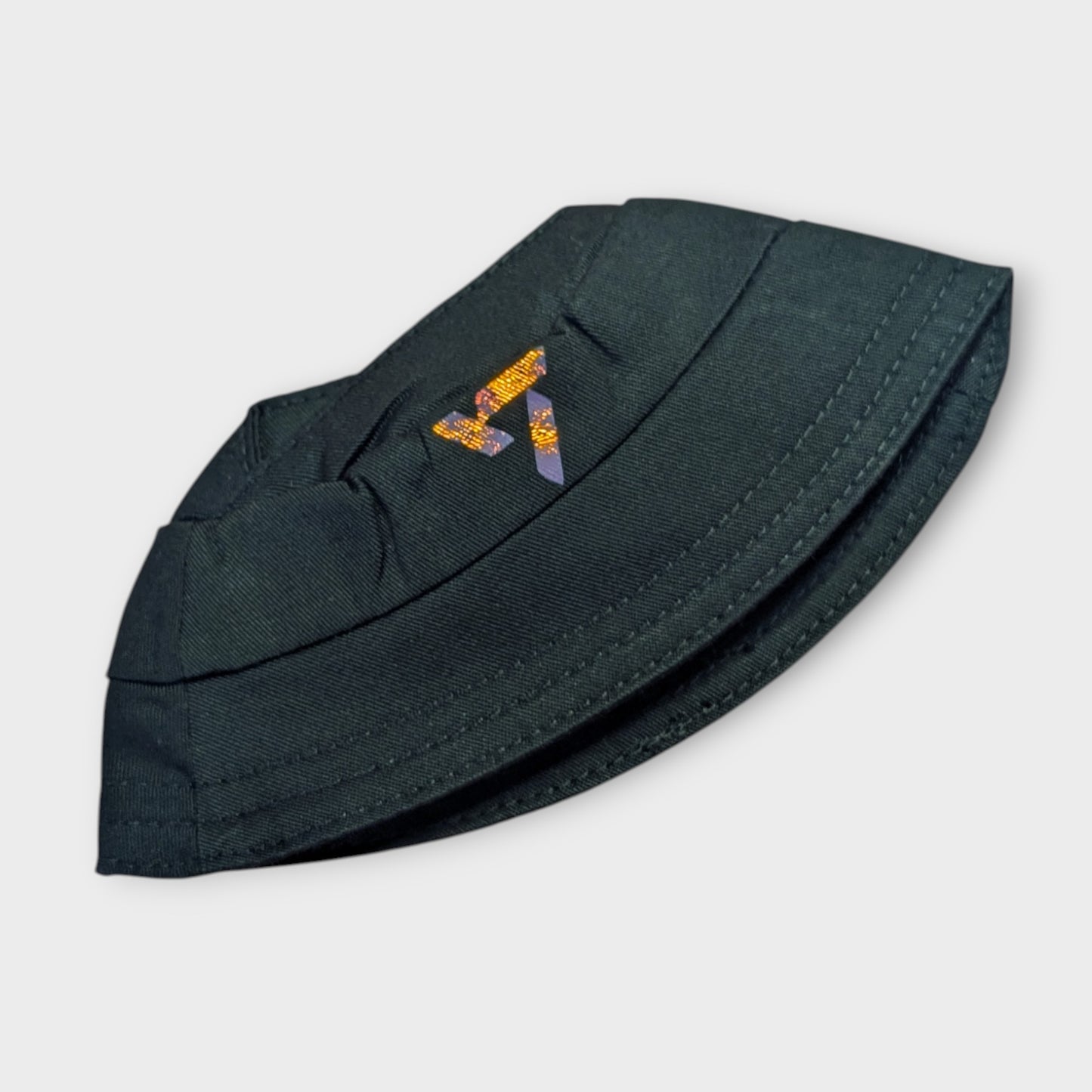 little monster Seventeen bucket hat